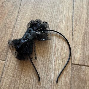 Skull sequined and lace headband black